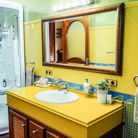 Sleeps 8 With Pool And Wifi Puerto Calero
